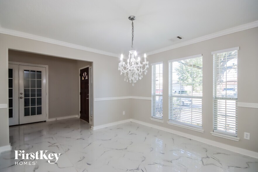 Building Photo - 20119 Mammoth Falls Dr