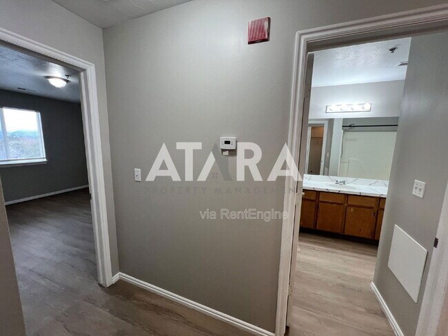 Building Photo - 4990 W 4850 S