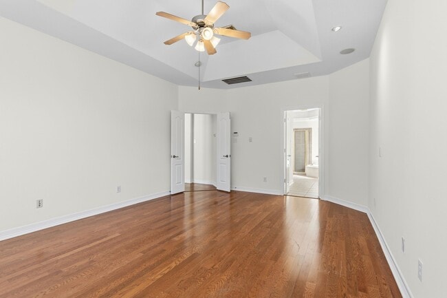 Building Photo - 5630 Ashford Ridge Ln