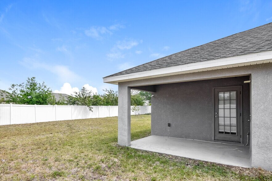 Building Photo - 10755 Standing Stone Dr