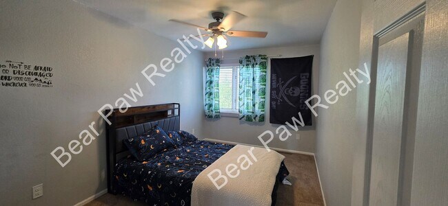 Building Photo - 5605 Bluff Pl