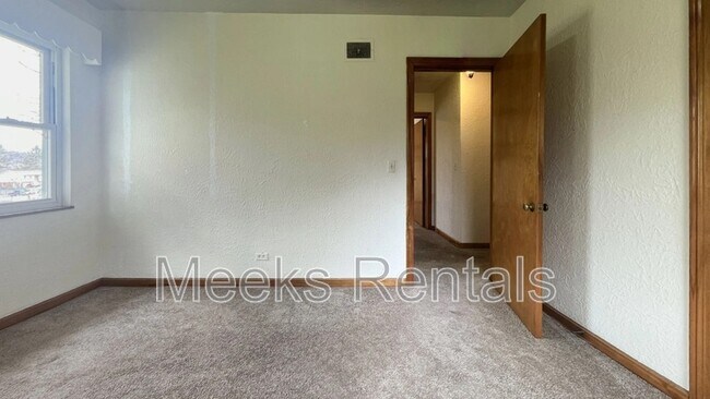 Building Photo - 3415 Teays Valley Road
