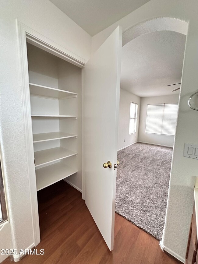 Building Photo - 1782 E Del Rio St