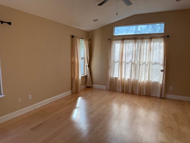 Building Photo - 212 Montevideo Cir