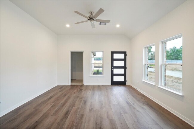 Building Photo - 11703 Eclipse Dr
