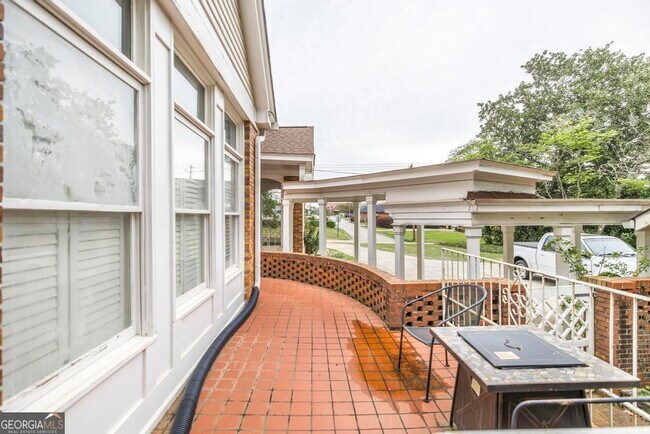 Building Photo - 62 Indian Springs Dr