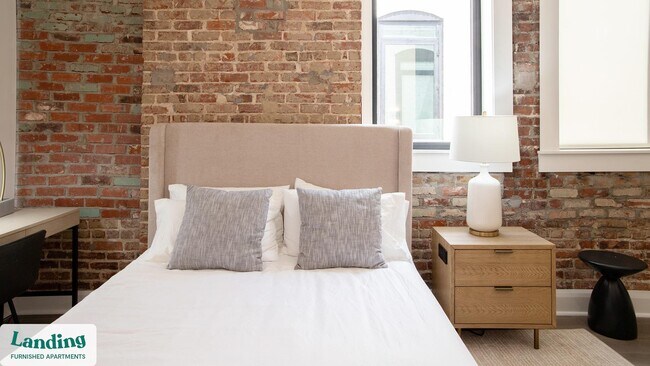 Building Photo - 425 20th St S