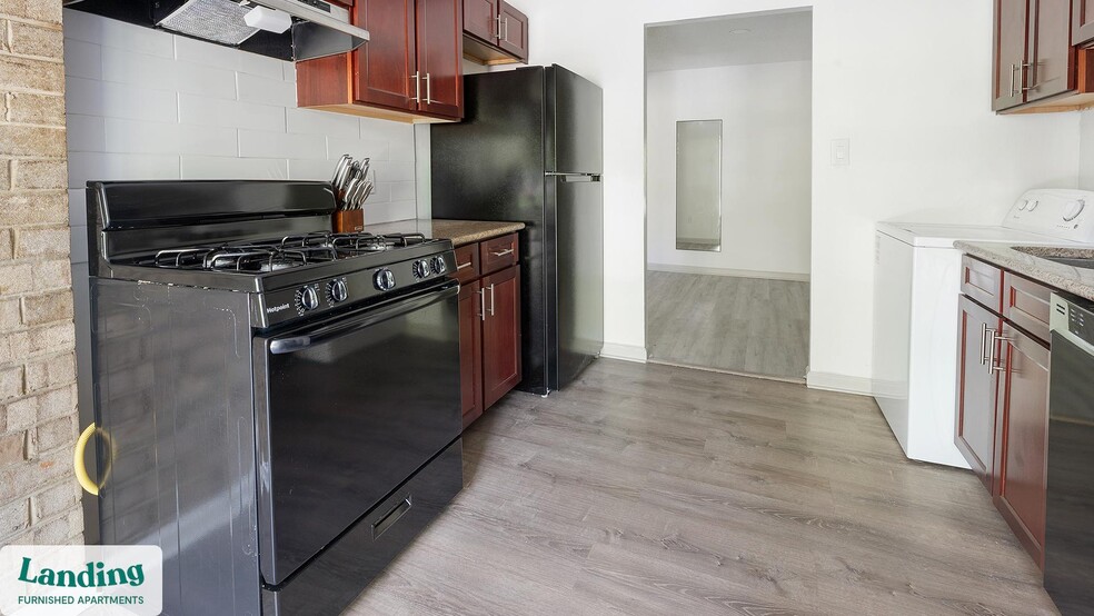 Building Photo - 6220 Springhill Dr