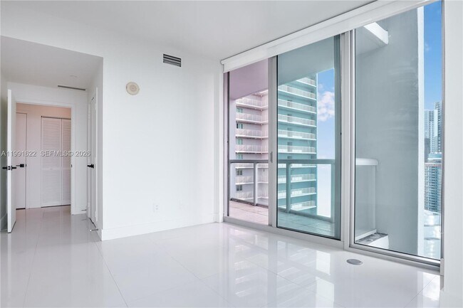 Building Photo - 888 Biscayne Blvd