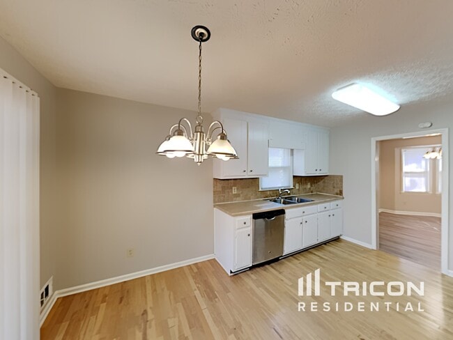 Building Photo - 143 Aspen Ct