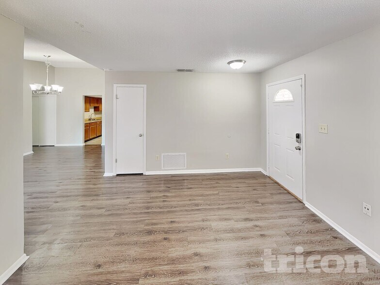 Building Photo - 1239 La Mesa Ave