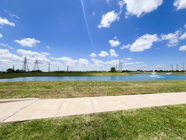 Building Photo - Beautiful 4/2/2 Home in Fort Worth!