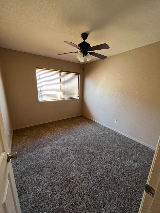 Bedroom 1 - 635 S Vía Entrada