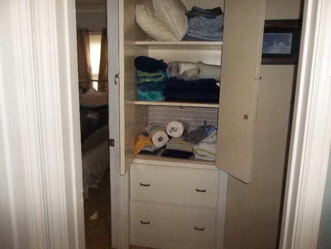 Building Photo - 212 7th St