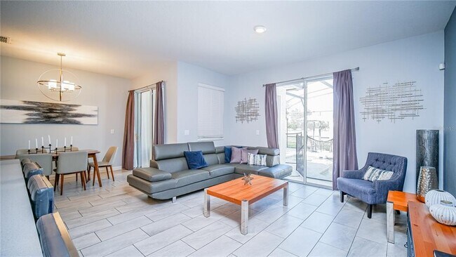 Building Photo - 8919 Stinger Dr