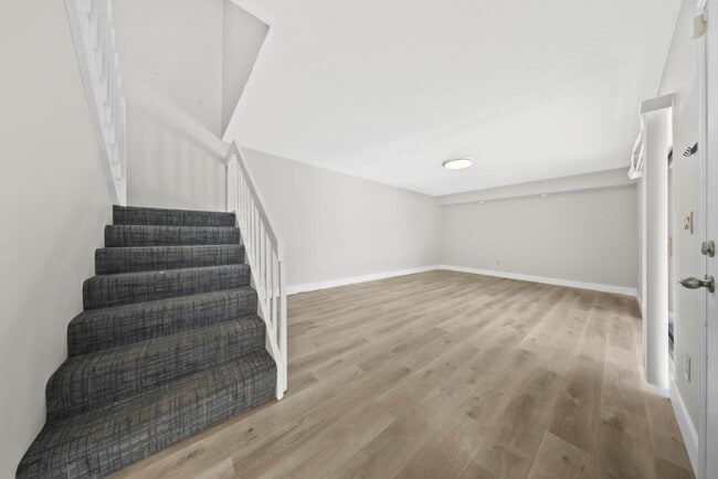 Building Photo - 2920 Pecan Ave