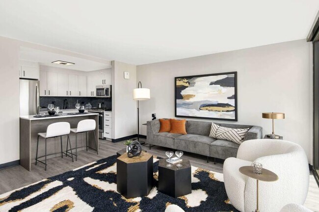 Building Photo - 0 bedroom in Chicago IL 60612