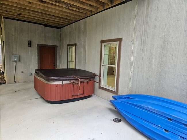 Building Photo - 281 Judson Ridge Rd