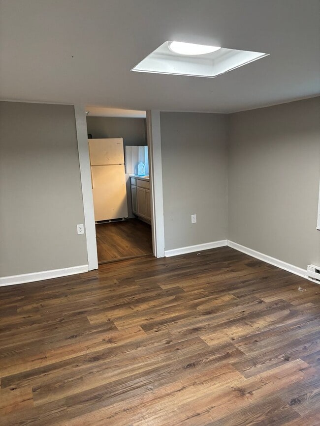 Building Photo - Three Bedroom Home in Hixson TN