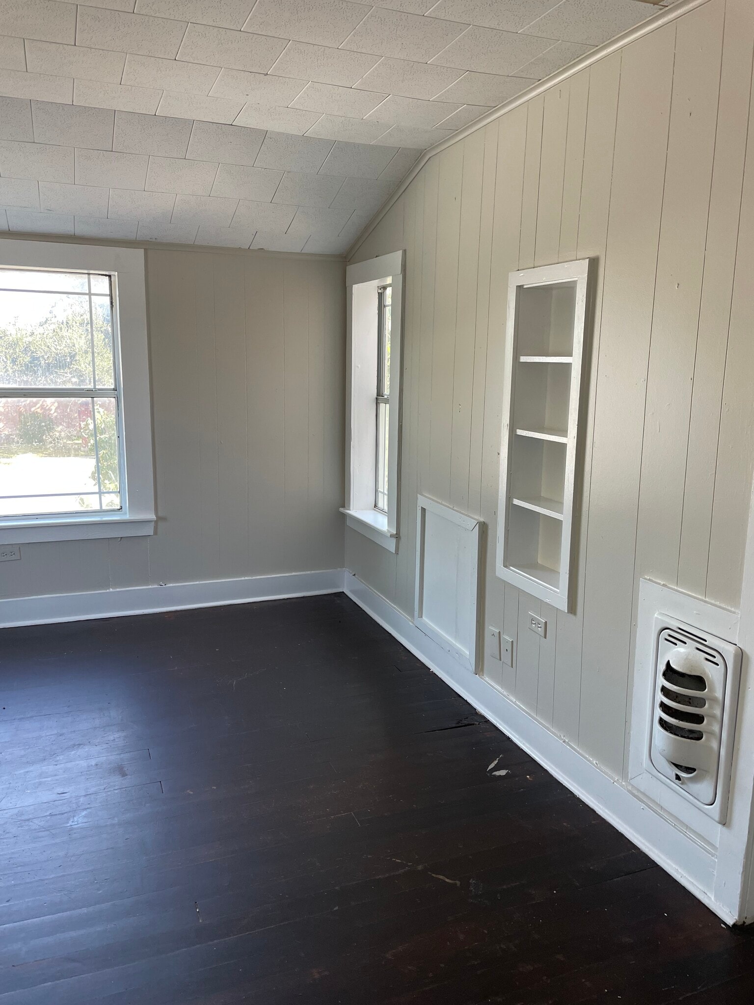 Bedroom - 428 S Texas Ave