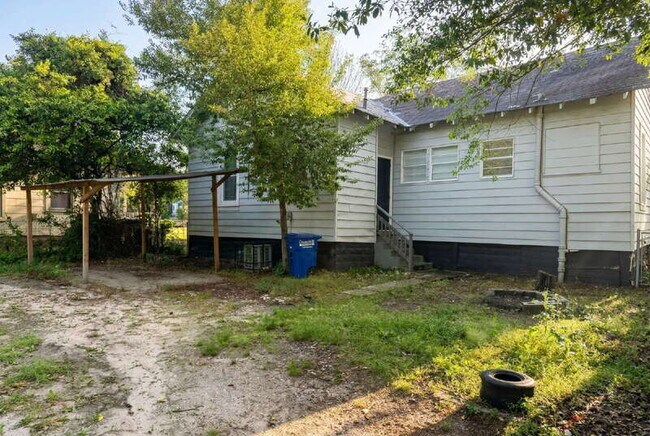 Building Photo - 3101 12th Ave