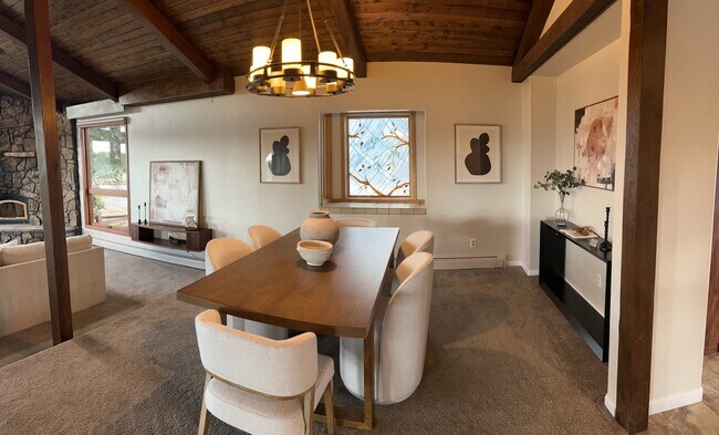 Building Photo - 7920 E Greenland Rd