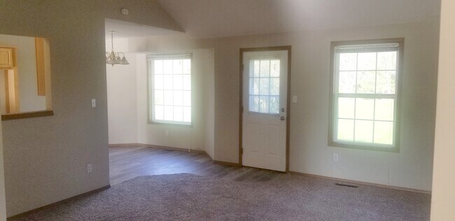 Photos of similar unit. - 813 N Pinewood Ave