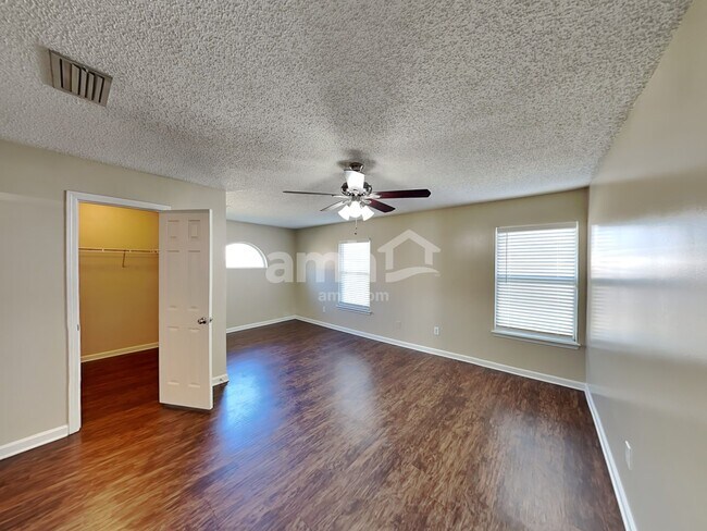 Building Photo - 2785 Eagle Haven Dr