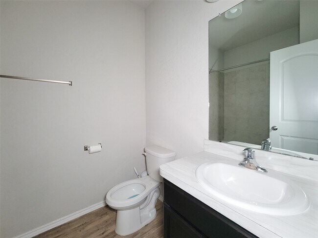 Building Photo - 21043 Iris Holly St