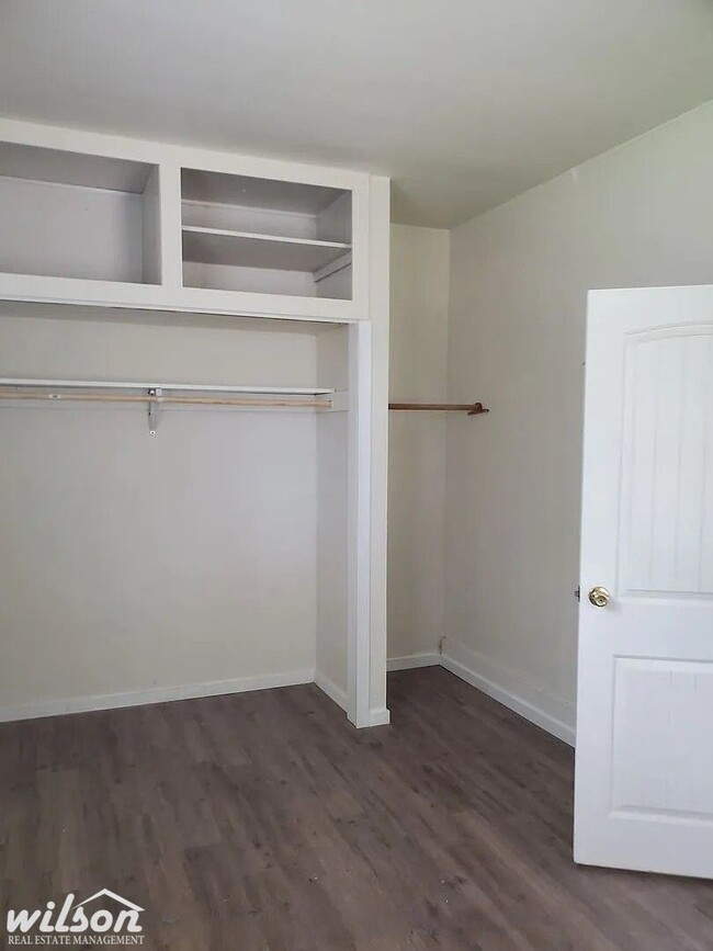 Building Photo - 550 A St