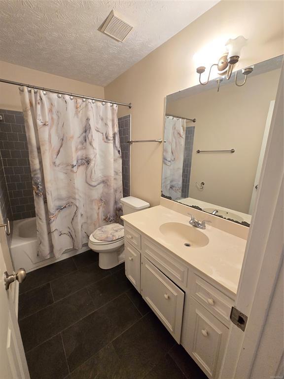 Building Photo - 1845 Young Farm Rd