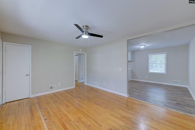 Building Photo - 2019 Haverford Cir