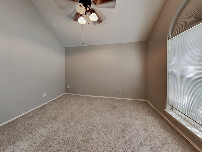 Building Photo - 7581 Lancelot Rd