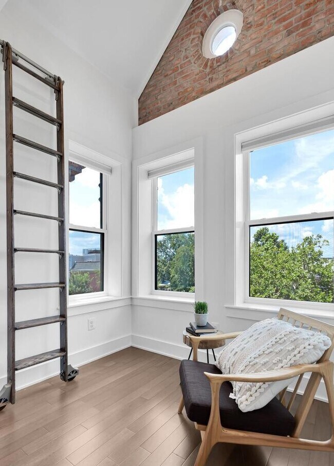 Building Photo - 3453 Holmead Pl NW
