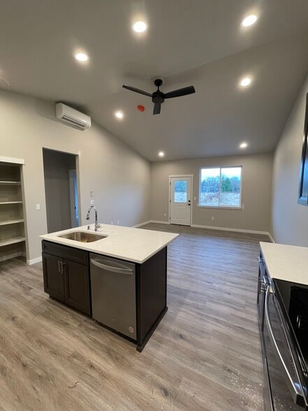 Building Photo - 5702 79th St W