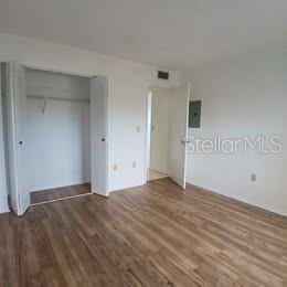 Building Photo - 1000 Cove Cay Dr