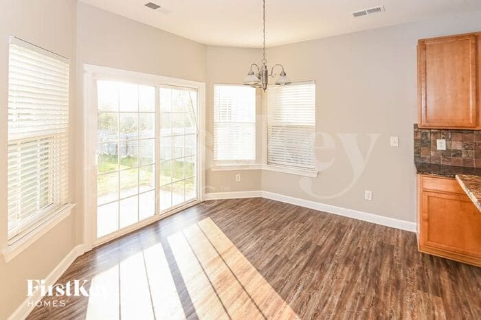 Building Photo - 2837 Quarry View Dr