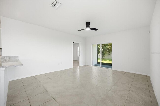 Building Photo - 34118 Jasper Stone Dr
