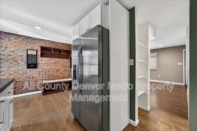Building Photo - 5250 Garrison St