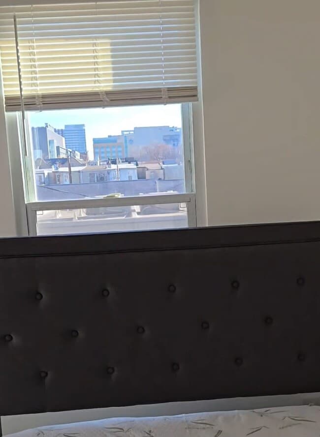 Building Photo - 827 N Caroline St