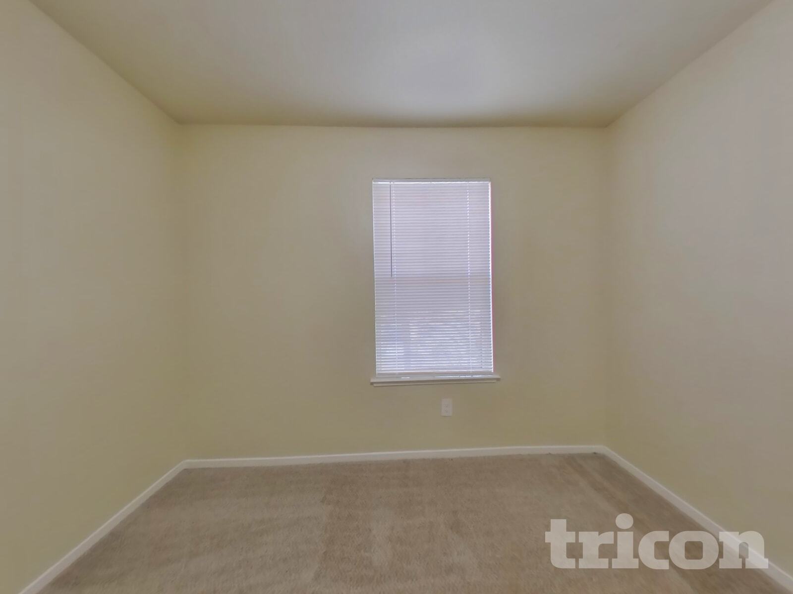 Building Photo - 715 Lotz Way