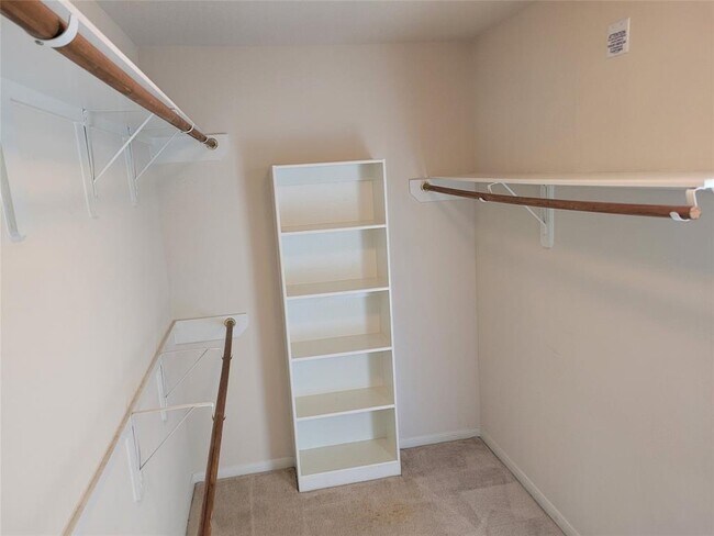 Building Photo - 6619 Halcyon Days Dr