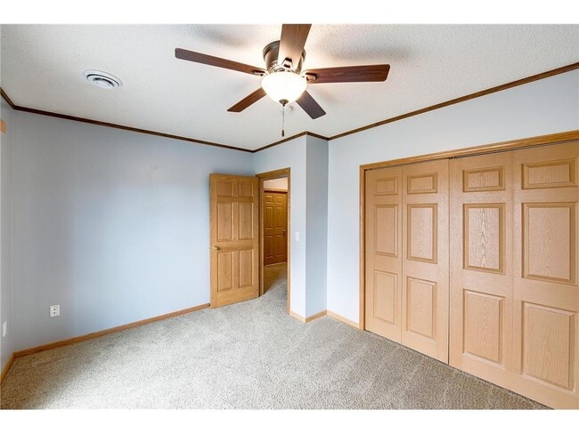 Building Photo - 1728 Ponderosa Ln