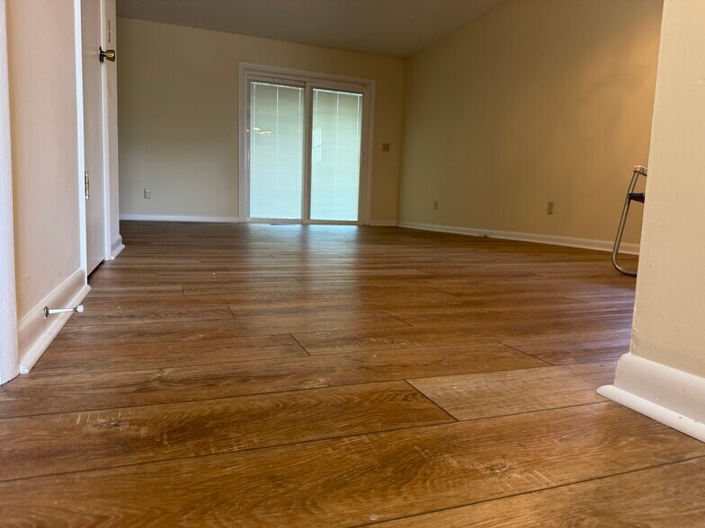 Building Photo - 3129 Chickalilly Dr