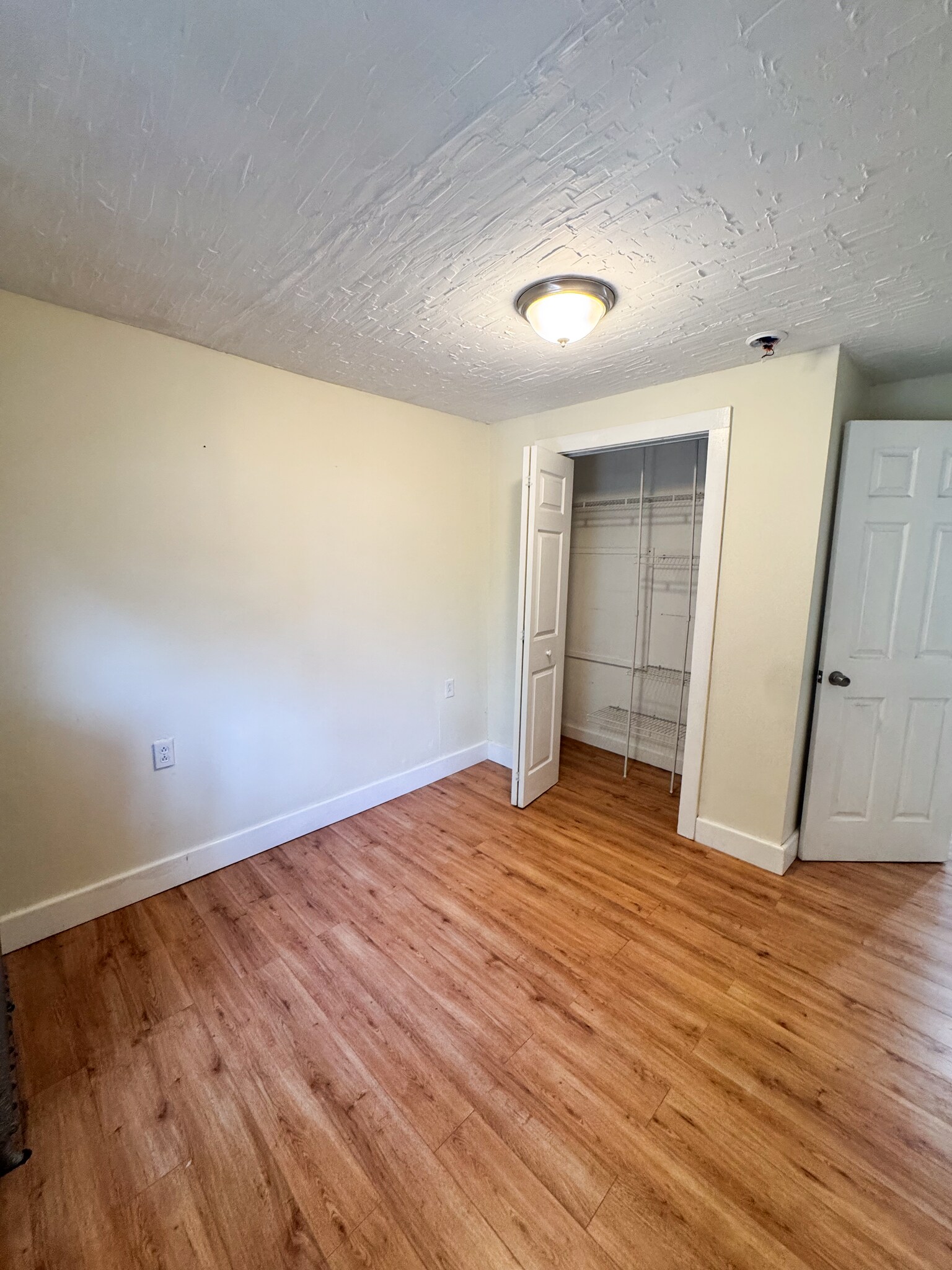 Bedroom Closet - 289 Broadway