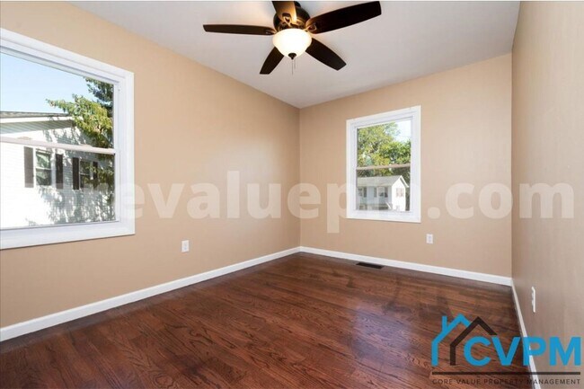 Building Photo - 930 Autumn Valley Ln