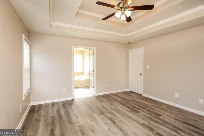 Building Photo - 655 Suwanee Lakes Cir NW