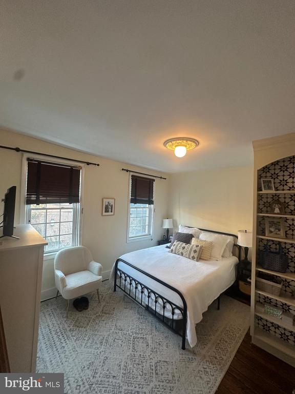 Building Photo - 2144 Kater St