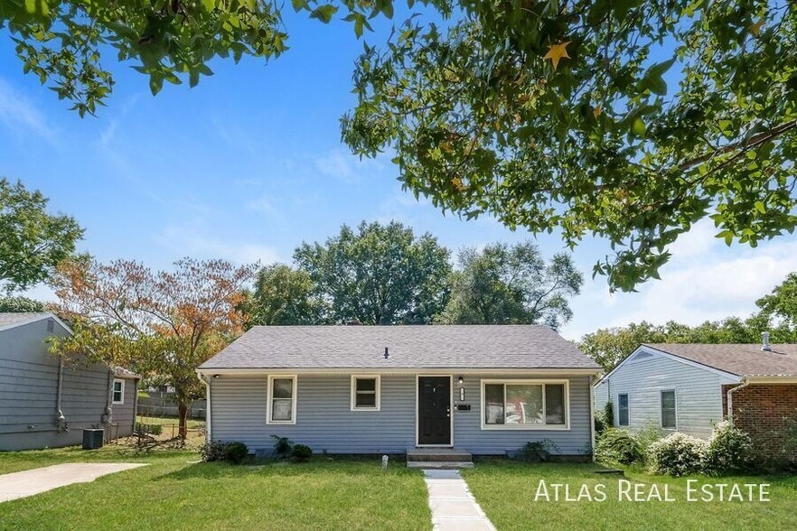 Primary Photo - 9 W 89 Terrace