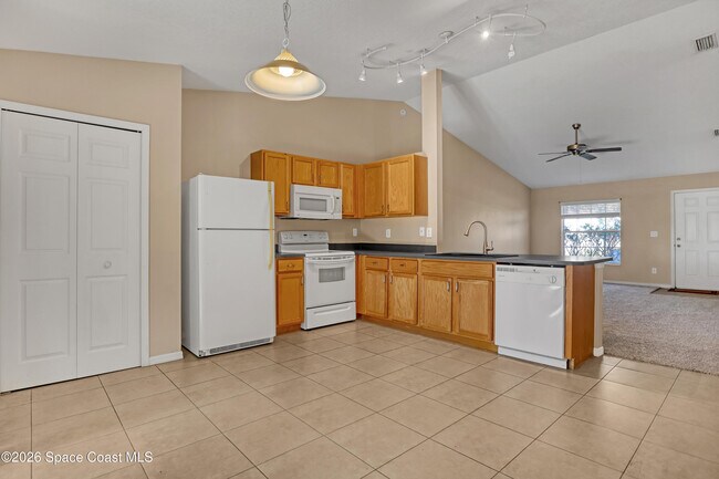 Building Photo - 1384 Palau St SE